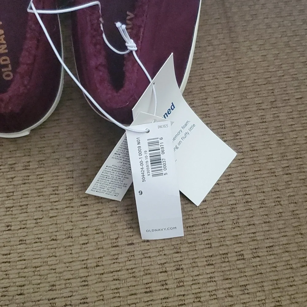 Old Navy Slip Ons - Picture 5 of 7